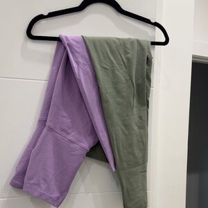 2 pairs of over the bump maternity leggings